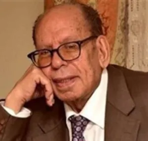 صورة المؤلف محمد صلاح فضل