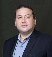 صورة المؤلف محمد سمير ندا